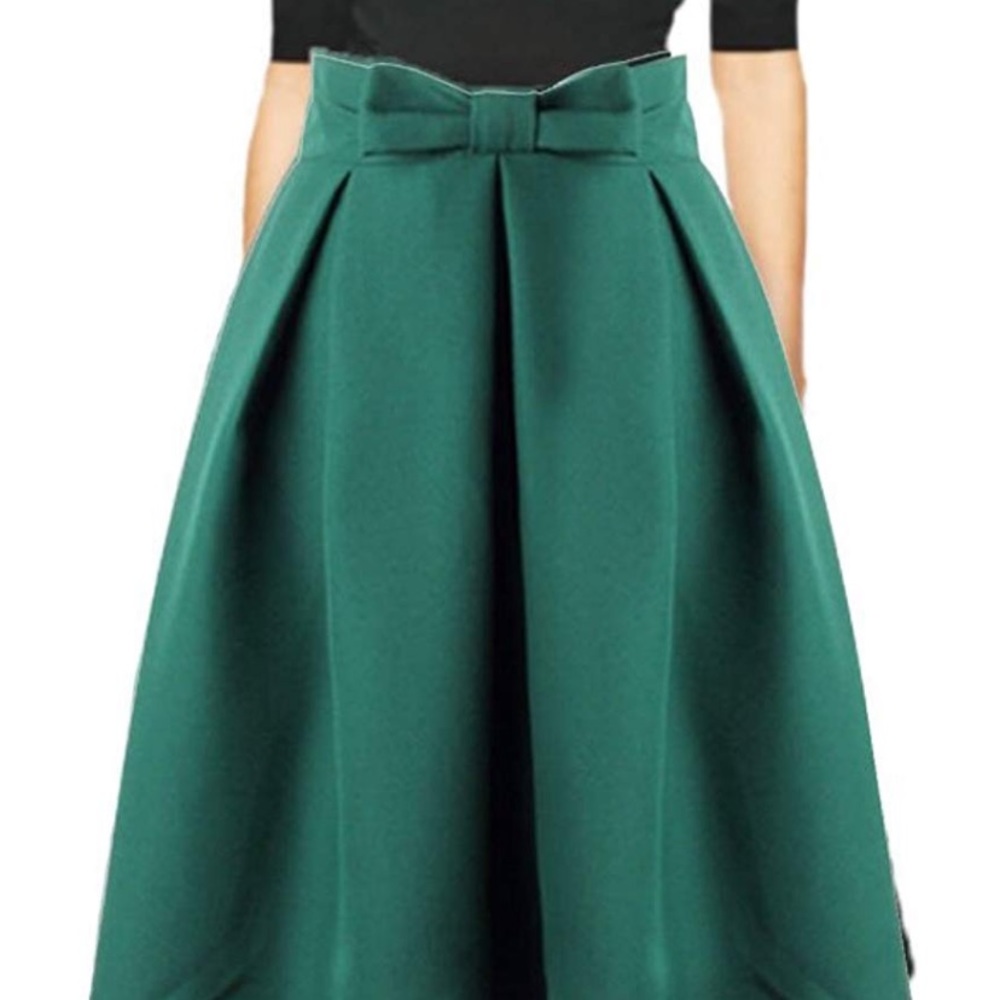 Green bowed full skirt